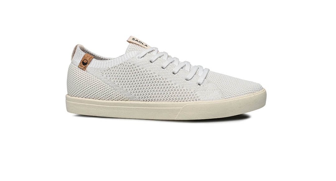 Basket femme de couleur white vue du coté droit