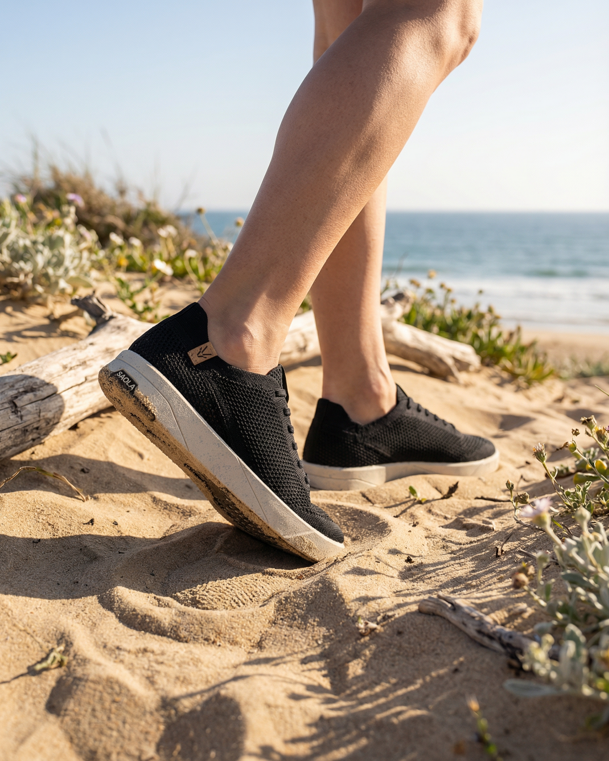 Ezo M Black - SAOLA EUROPE © 2024